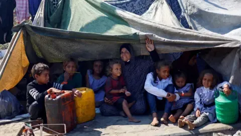 Cataclysmic Situation in northern Gaza as Israeli Tanks Advance